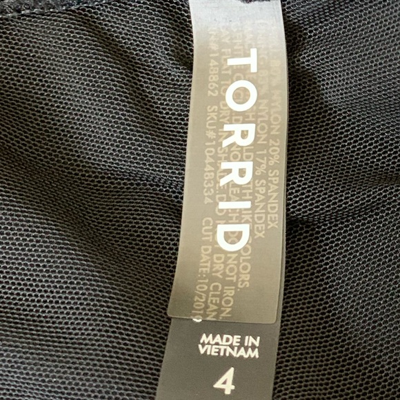 ❌SOLD❌Torrid Swim Shorts - Picture 6 of 7